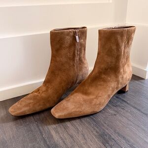 VINCE Chic Camel Suede Harlan Ankle Boot Sz 8.5 NEW $400!!